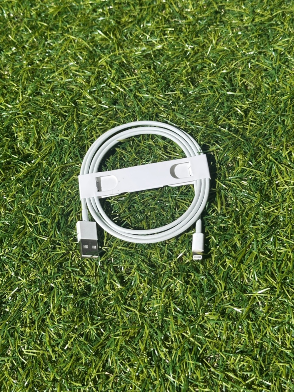 Apple White Lightning USB to Lightning Charging Cable-NEW